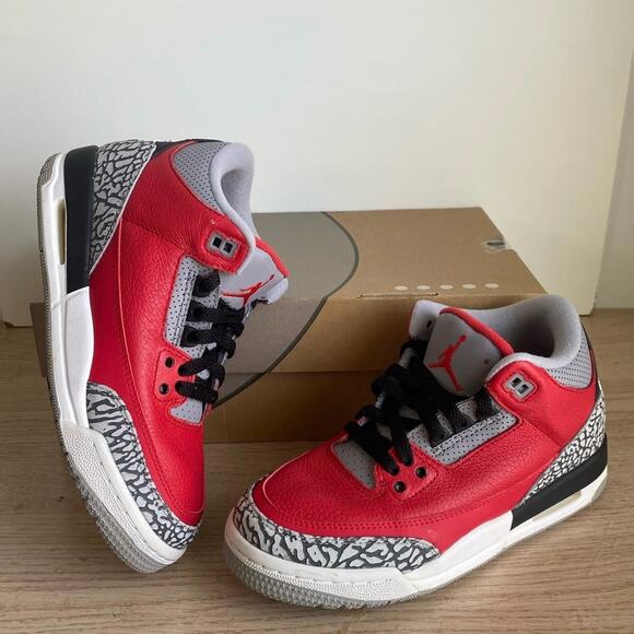 Nike Air Jordan 3 Retro SE ‘Unite’ Kids Sneakers- SZ 5 Y- 6.5 W - Picture 1 of 14